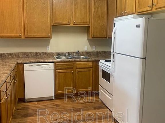 4th image of 2504B Gladiolus St