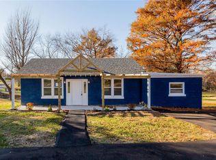 1631 Parker Rd, Saint Louis, MO 63138