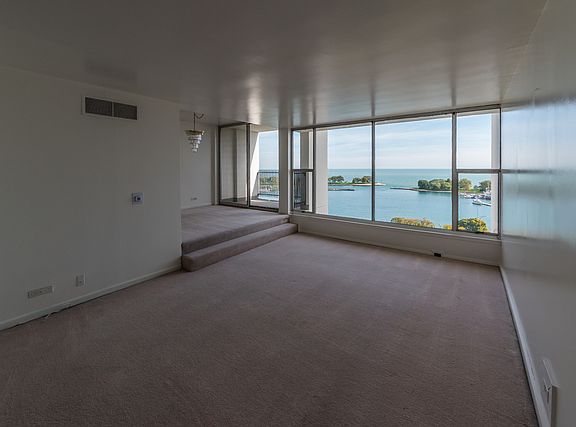 3rd image of 3200 N Lake Shore Dr APT 1207