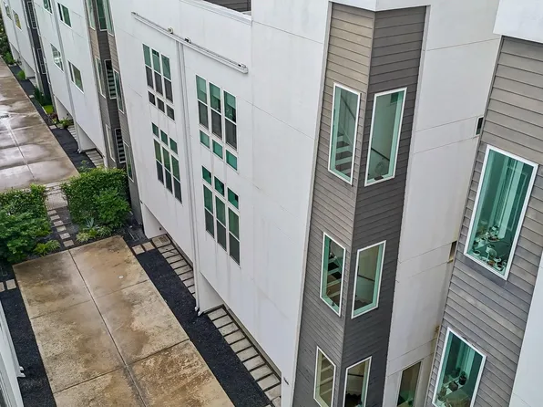 1166 W 19th St, Houston, TX 77008