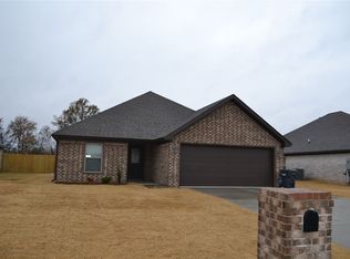 3851 Turfway Dr, Jonesboro, AR 72404