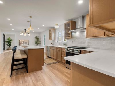 128 Bancroft Avenue, Bridgeport, CT, 06604