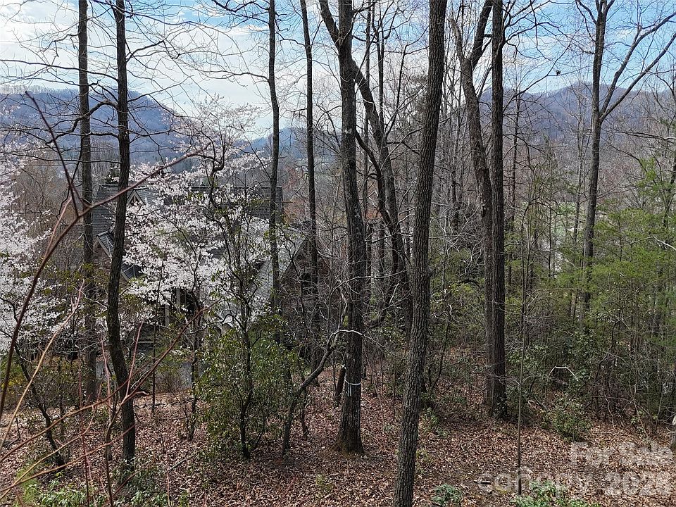 1st image of 709 Craggyside Ln #24