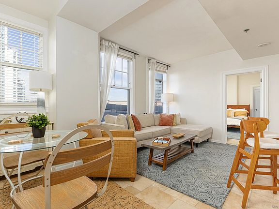 4th image of 702 Ash St Unit 205