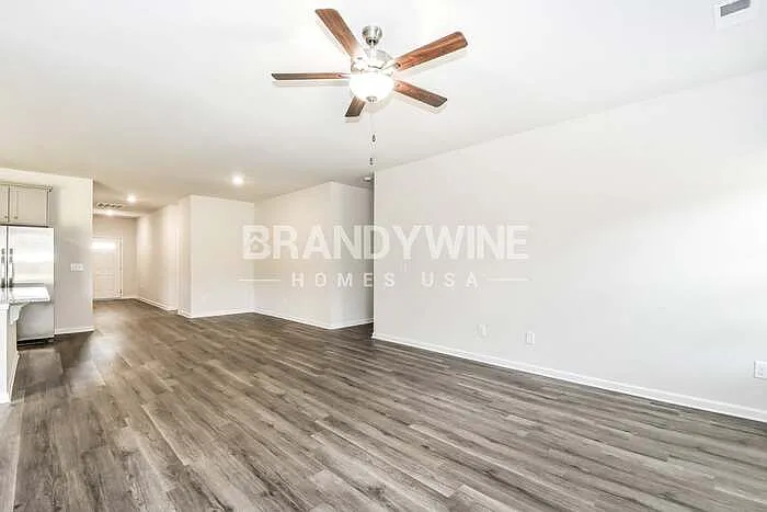 712 Patmore Dr — Photo 8