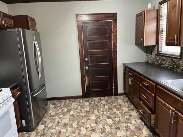 243 E 30th St, Erie, PA 16504