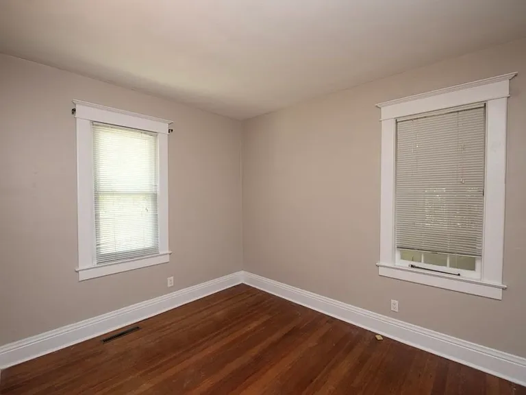 720 Owen St — Photo 5