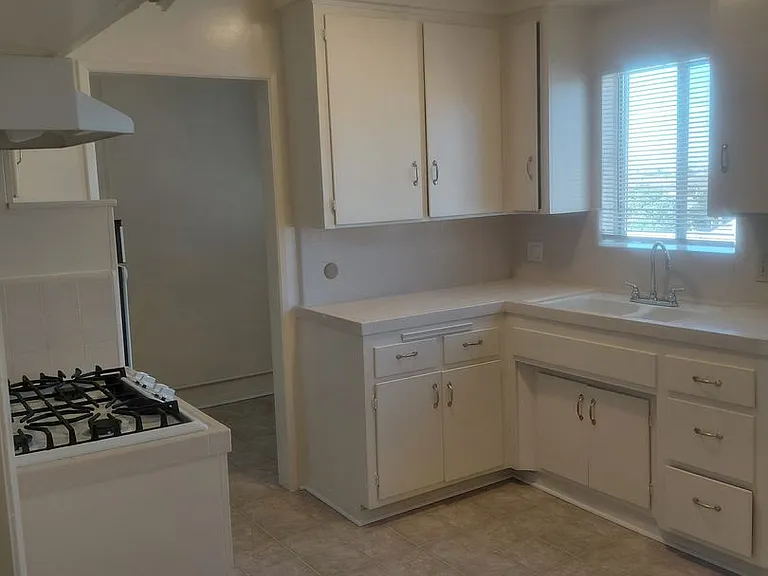 2102 S Gaffey St — Photo 6