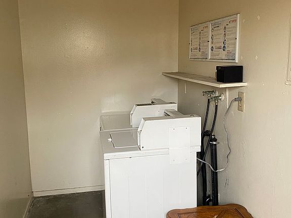 4th image of 20434 Osage Ave APT D