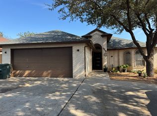 605 Atlanta Dr, Laredo, TX 78045