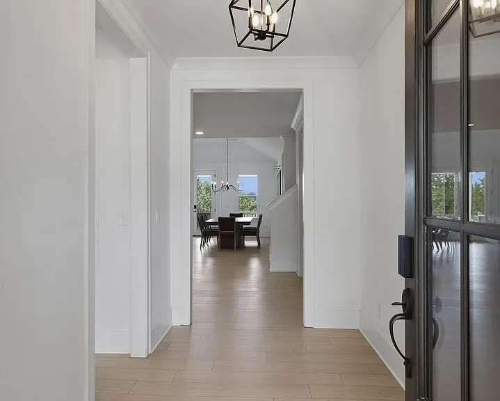 7628 Delancey Dr — Photo 17