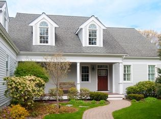 25 Davis Brook Dr, Natick, MA 01760