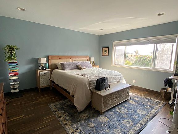 5th image of 2002 4th St APT 206
