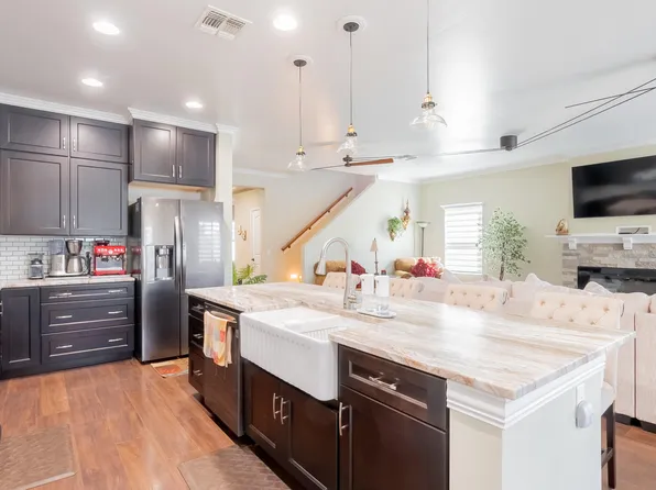 33810 S Garrison Ln, Red Rock, AZ 85145