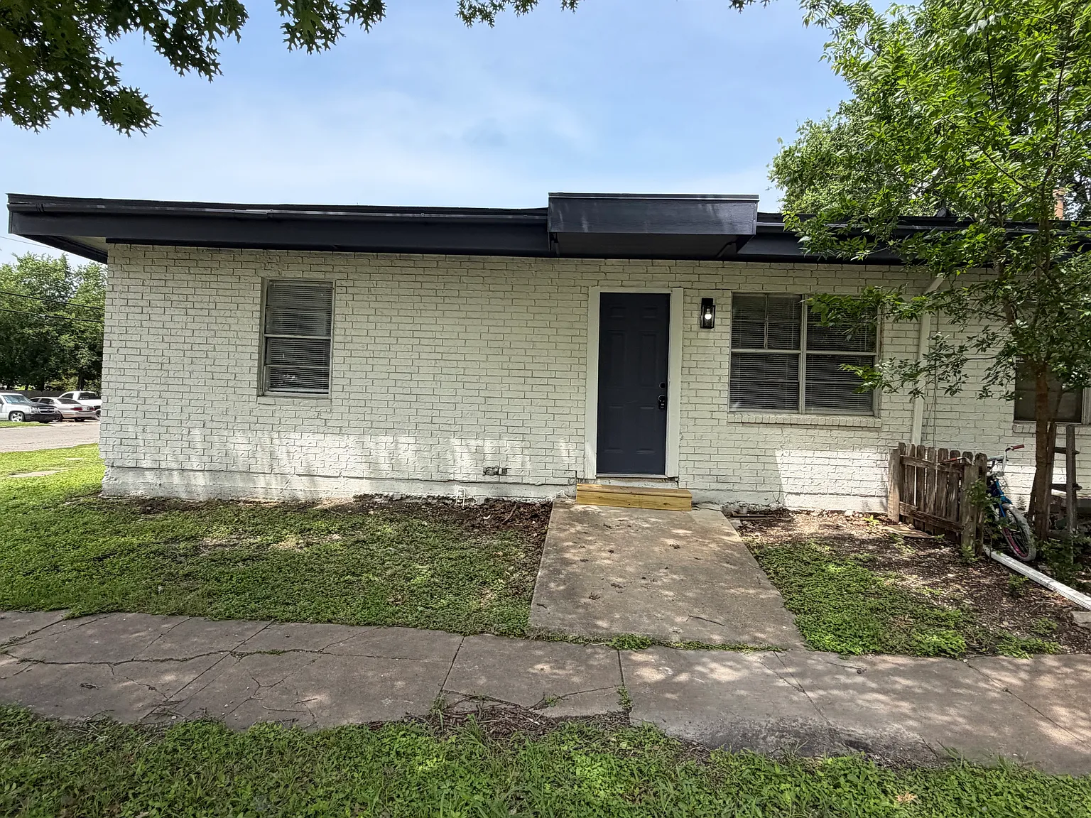 2 bed, 952 sqft, $1,250 — Photo 1
