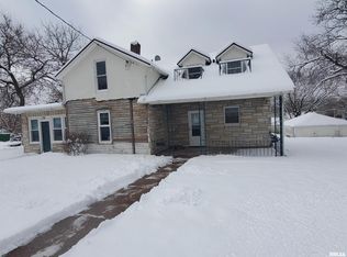 2760 12th St, Rock Island, IL 61201