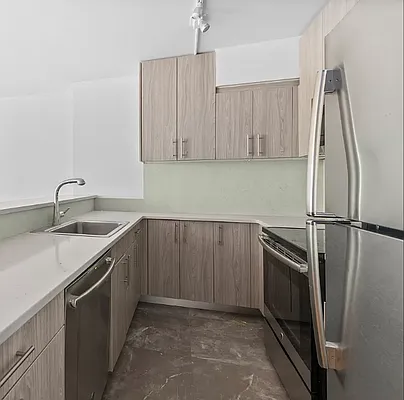 Rented by AZ REALTY NYC LLC | media 18