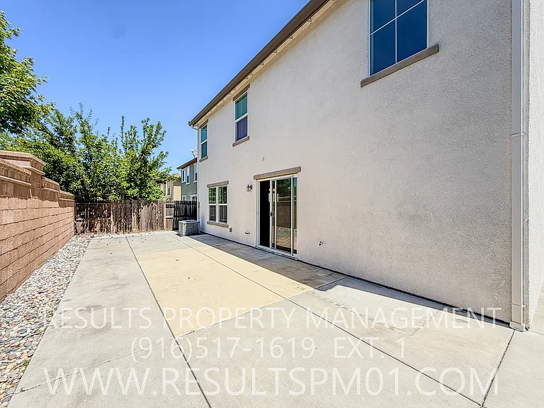 4329 Gentry Way — Photo 44