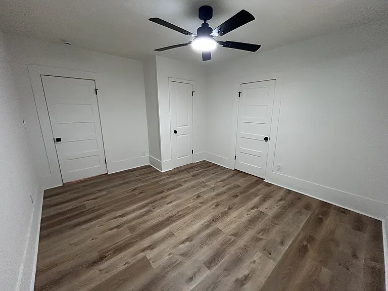 112 Moore Ave — Photo 29