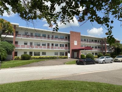 955 51st St N APT 109, Saint Petersburg, FL, 33710