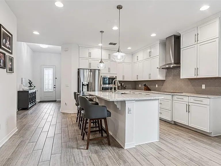 2615 Pinyonpine Ln — Photo 15
