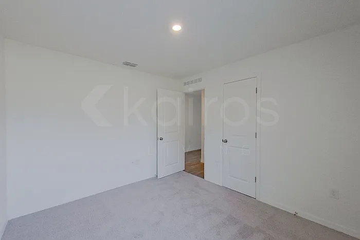 7746 104th Ave — Photo 9