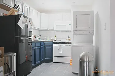 Rented by aptsandlofts.com
