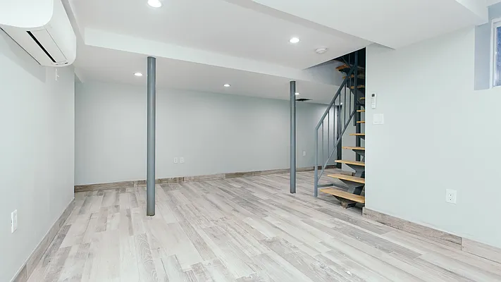 Rented by Nooklyn NYC LLC | media 39