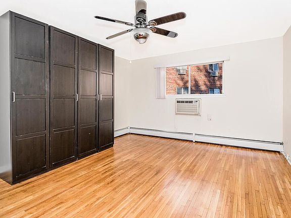 5th image of 611 W 232nd St #1