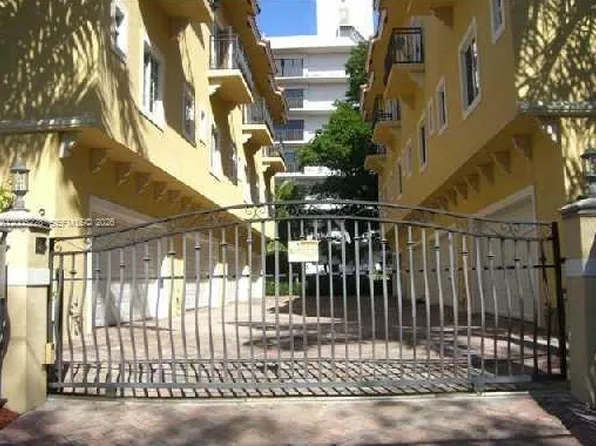 2919 Coconut Ave APT 4, Miami, FL 33133