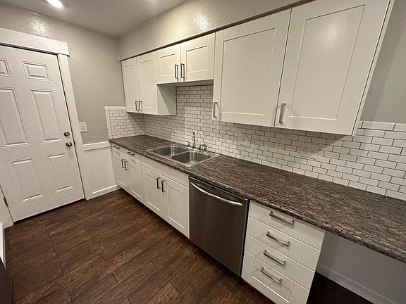 3rd image of 5253 Meade St #5253