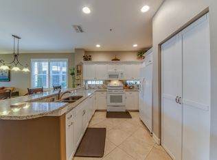 965 Tarpon Cove Dr #904, Naples, FL 34110