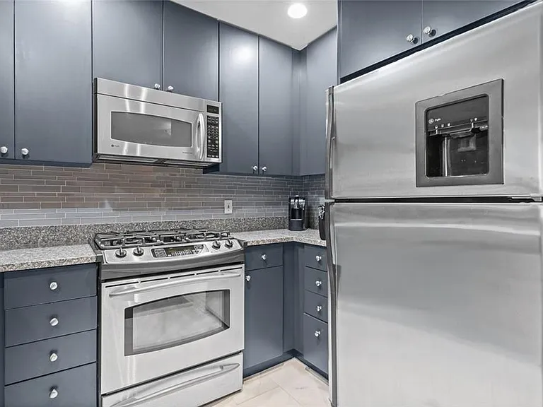 3338 Peachtree Rd NE #1105 — Photo 6