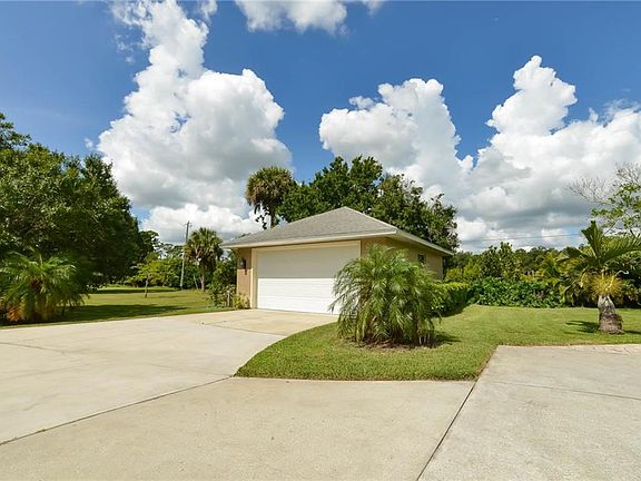 4th image of 6380 37th St