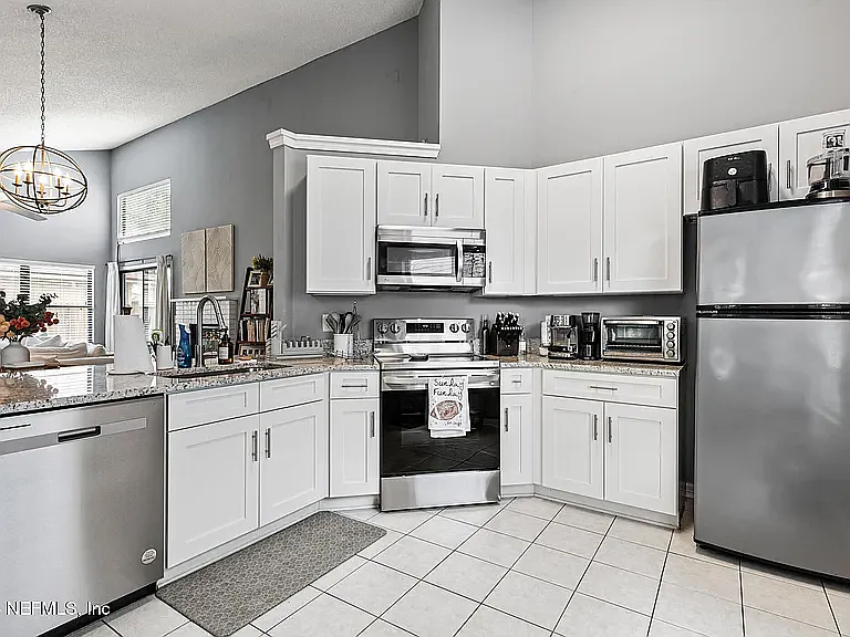 181 Miraloma Ln — Photo 10