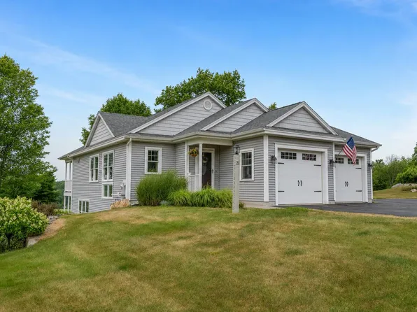 21 Callaway Drive #9, Gray, ME 04039