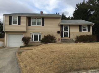 2 Malbay Ct, Lutherville Timonium, MD 21093