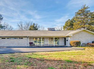 120 W College St, Sparta, TN 38583