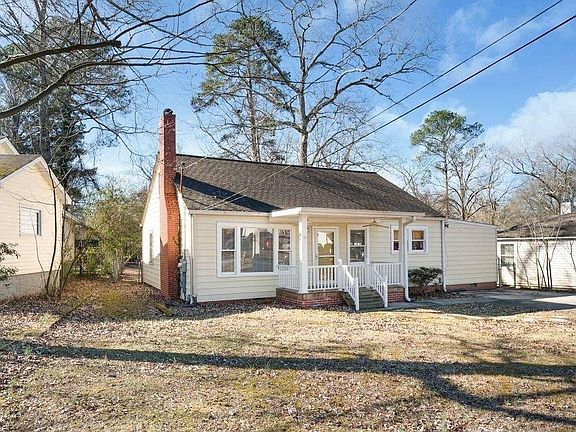 4th image of 611 Briarwood Cir NW