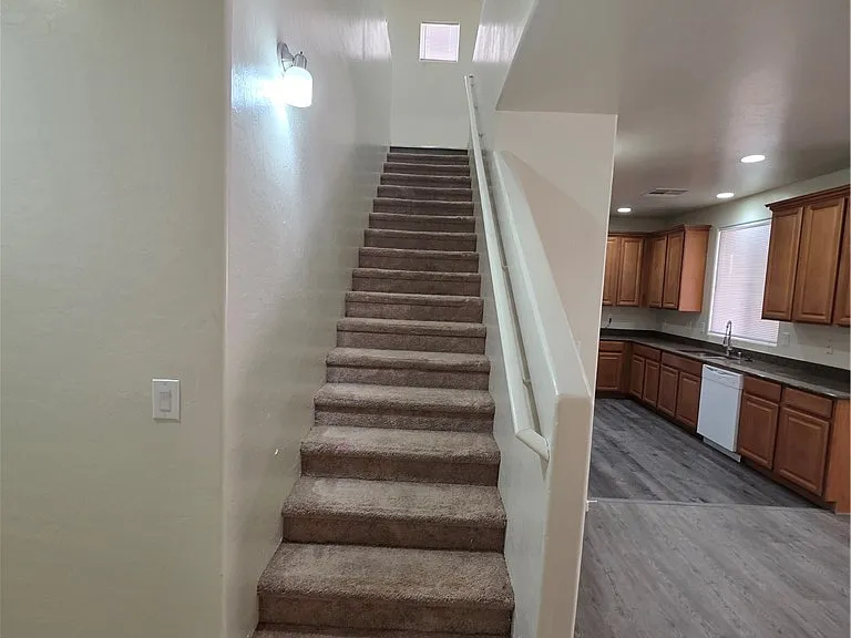 7510 Perla Del Mar Ave — Photo 18