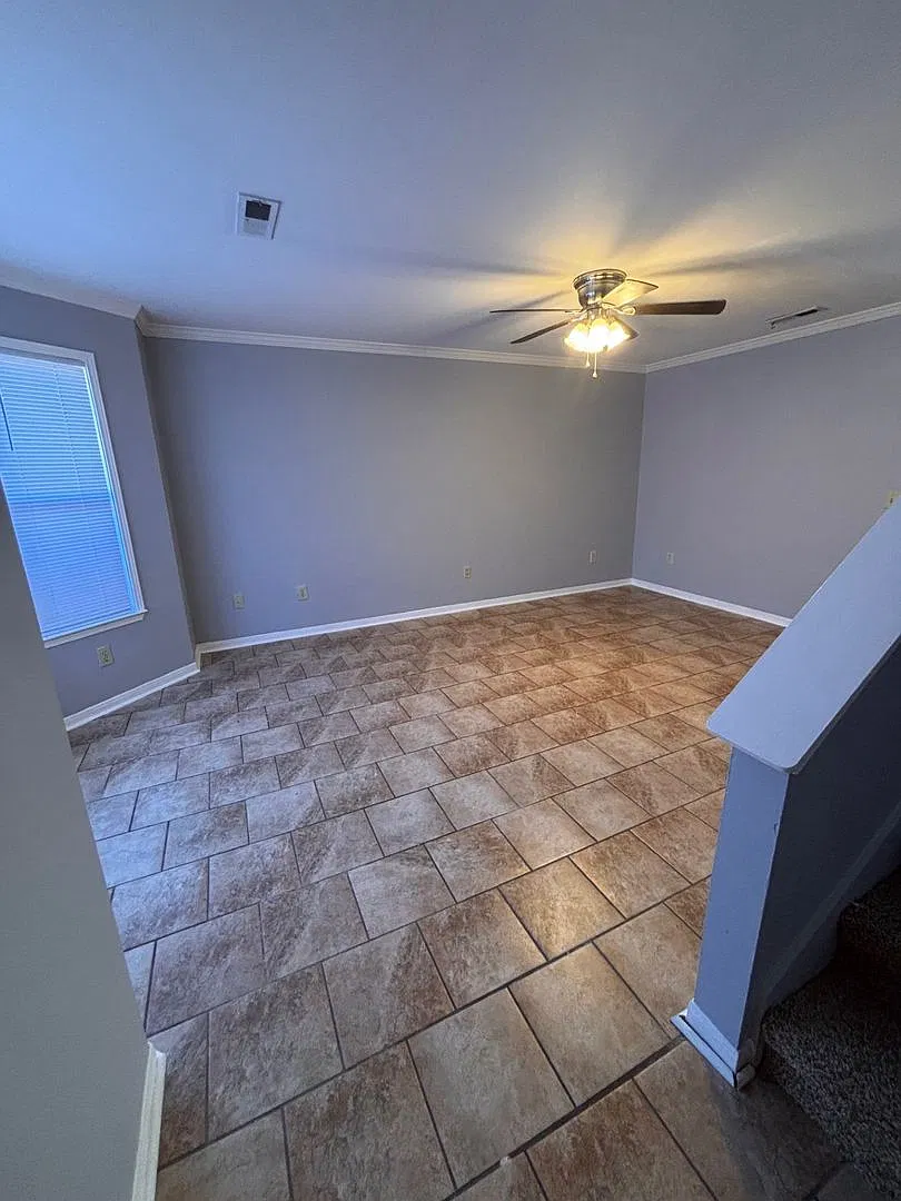 Village Parc Apartments — Photo 3