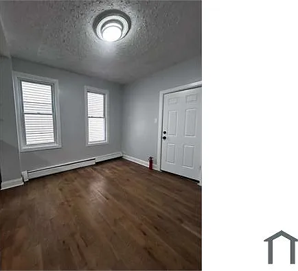 162 Linden St — Photo 10