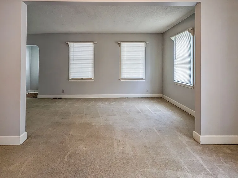 1408 N Lorraine Ave — Photo 17