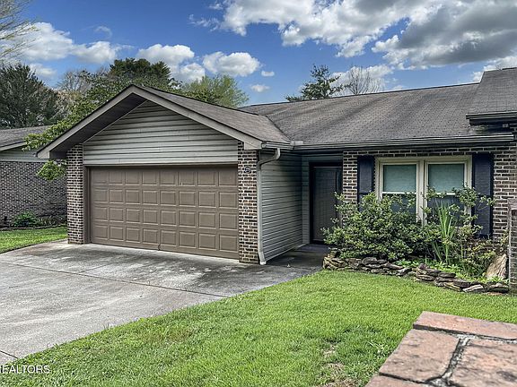 3rd image of 219 Villa Dr