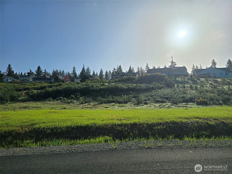 2nd image of 120 E Virgil Drive W