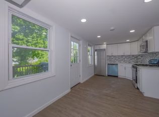 254 Montgomery St APT 1, Newburgh, NY 12550