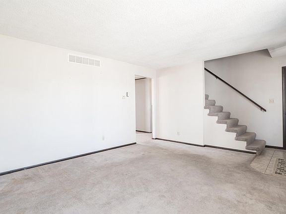 5th image of 4918 Wheatridge Rd