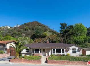 1808 Roscomare Rd, Los Angeles, CA 90077