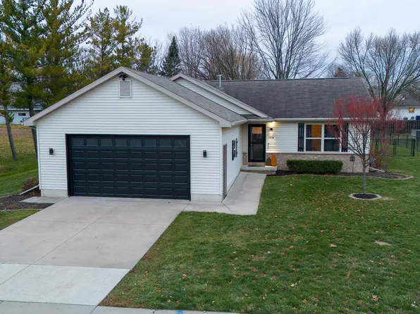 1251 Janet St, Kaukauna, WI 54130