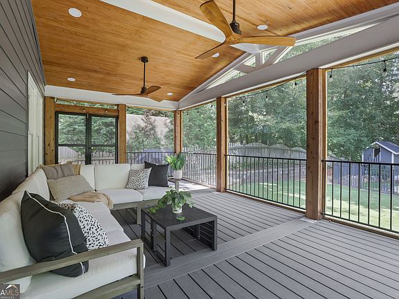 3rd image of 3084 Grove View Ct
